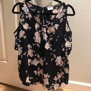 Open Shoulder Printed Blouse